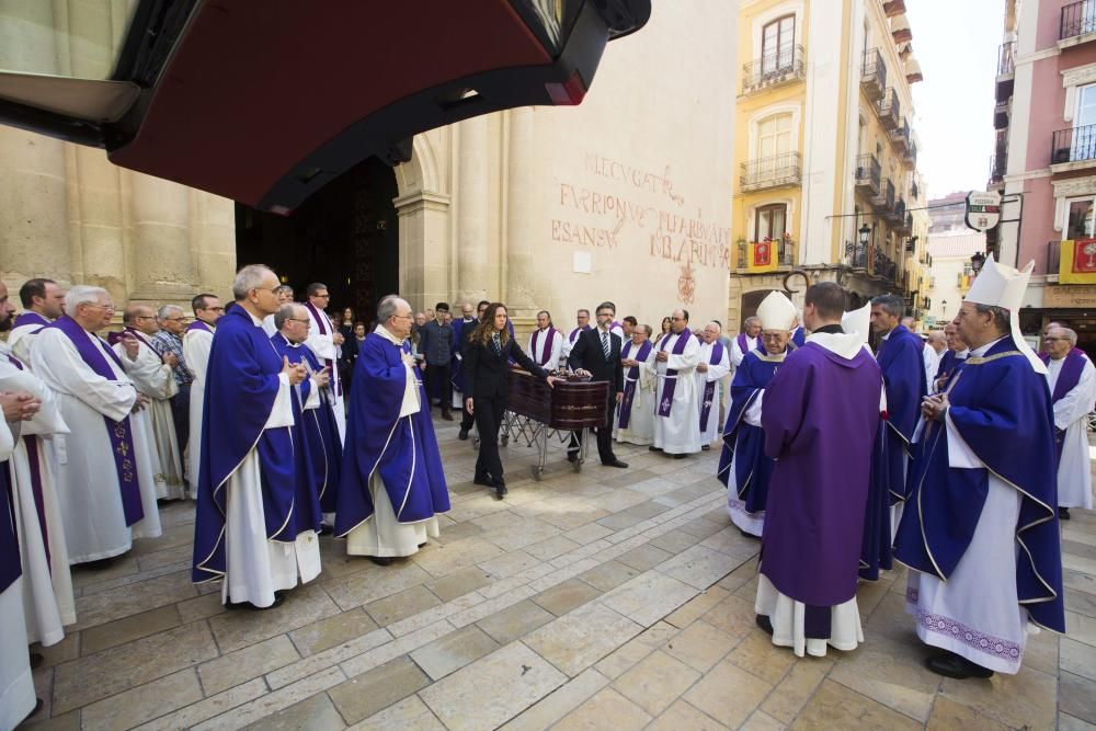 Adiós a Antonio Vivo entre aplausos