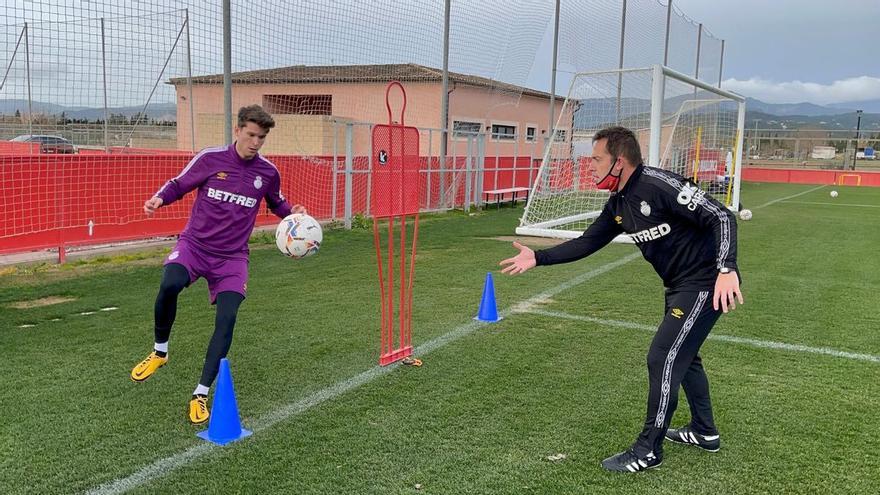 Cardona regresa a los entrenamientos tras un mes de baja por Covid