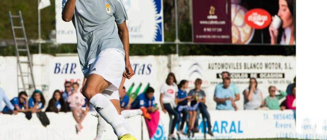 Lucas Torró, en un partido con el Oviedo.