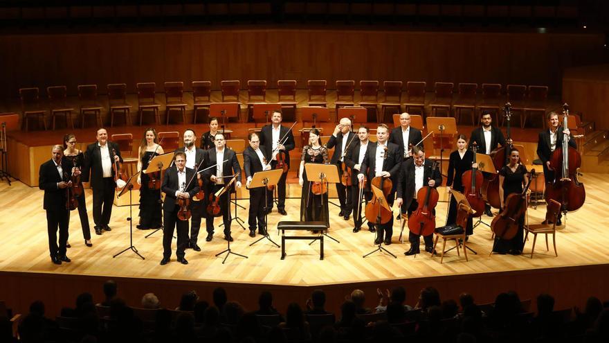 La Mozart vibra con la Franz Liszt Chamber Orchestra