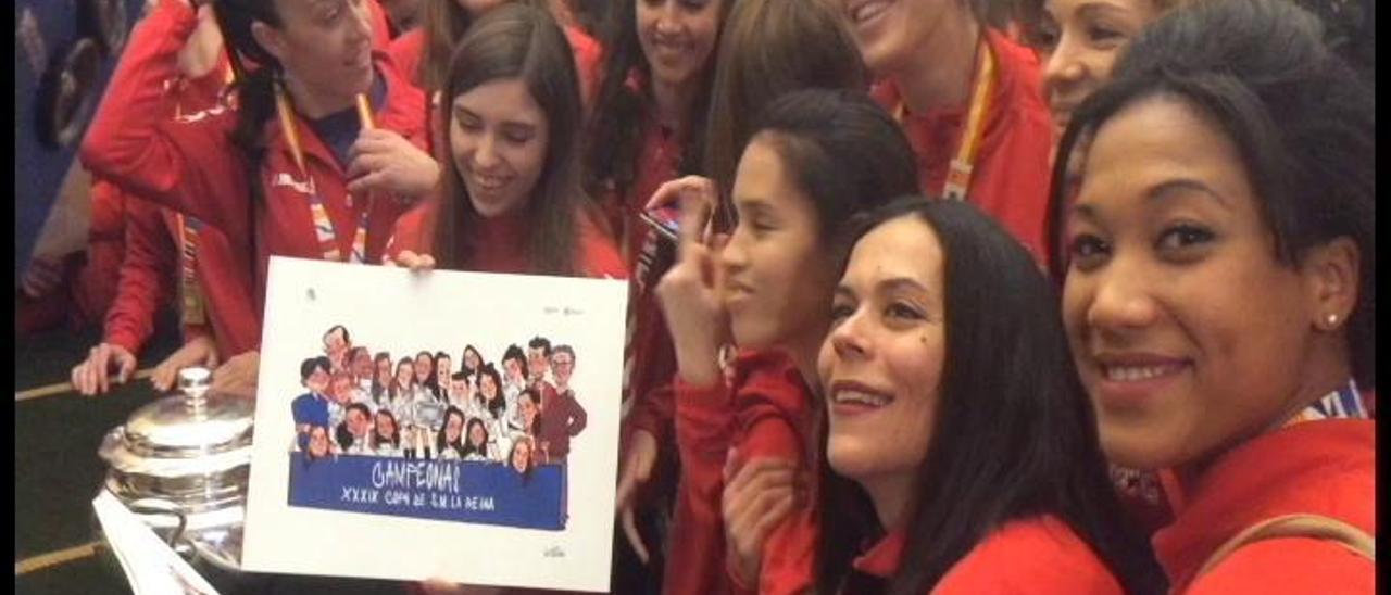 Las campeonas del Mavi, recibidas con honores en Gijón