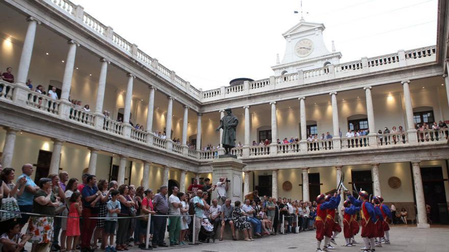 Serenates més que multitudinàries