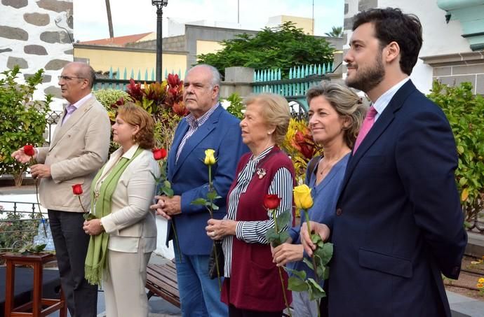 OFRENDA FLORAL 175 AÑOS FERNANDO LEÓN Y CASTILLO