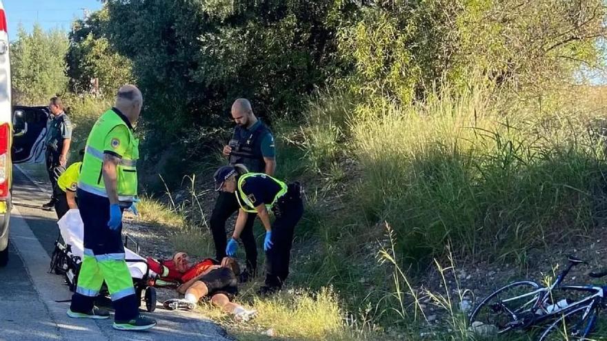 Un ciclista queda inconsciente en Ondara tras ser arrollado por un coche que se da a la fuga