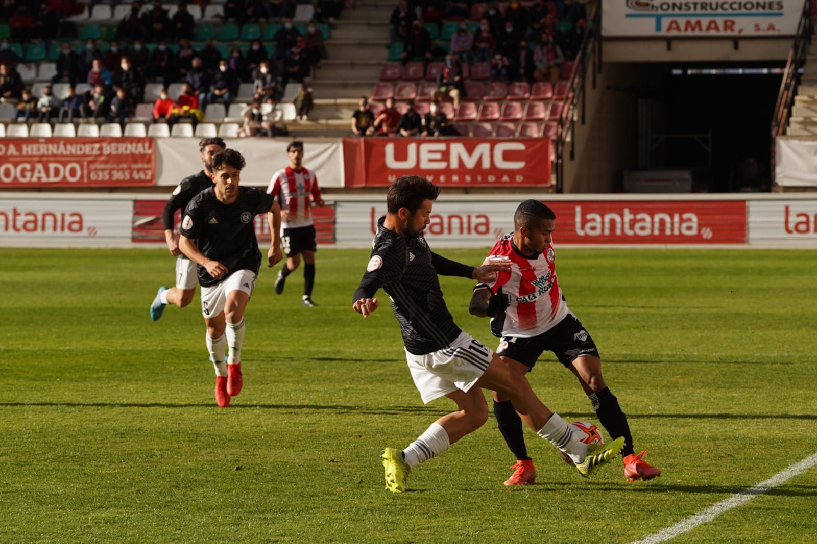 Repasa las mejores imágenes del partido entre el Zamora CF y el DUX Internacional