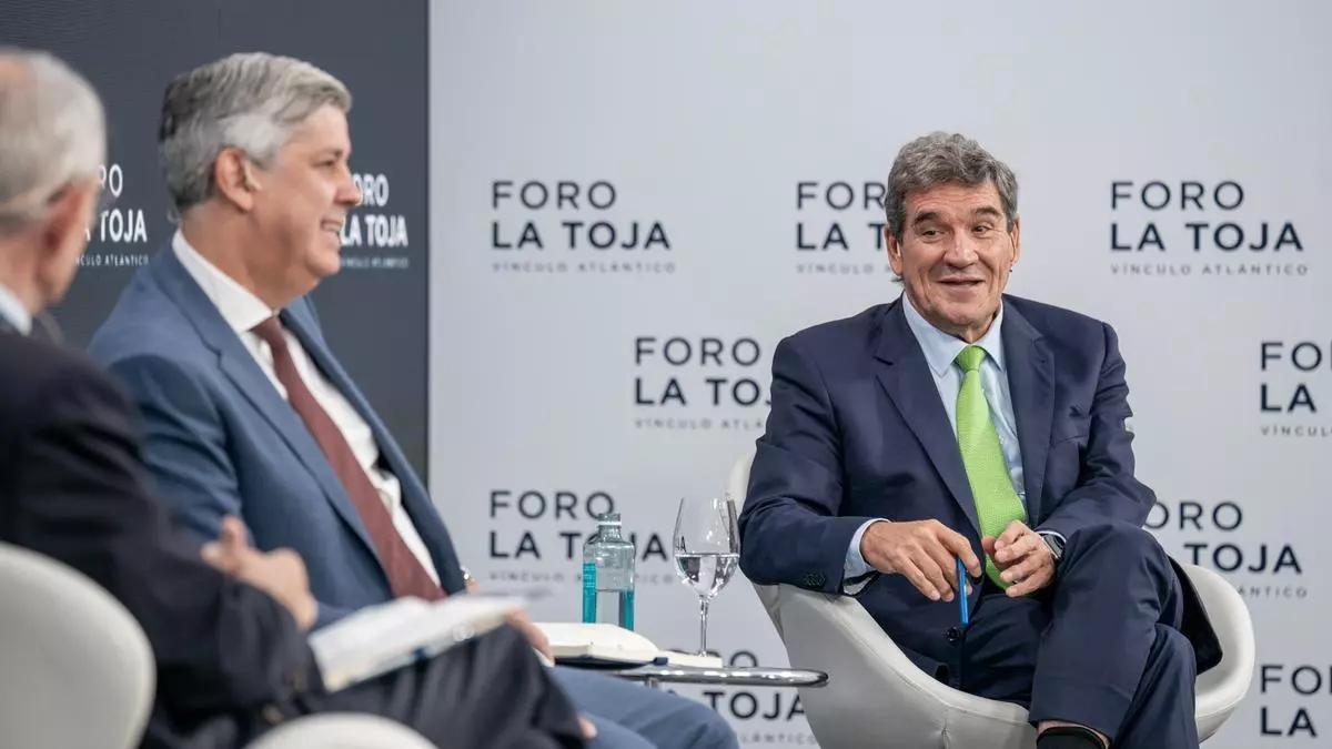 Escrivá, durante su intervención en el Foro La Toja.