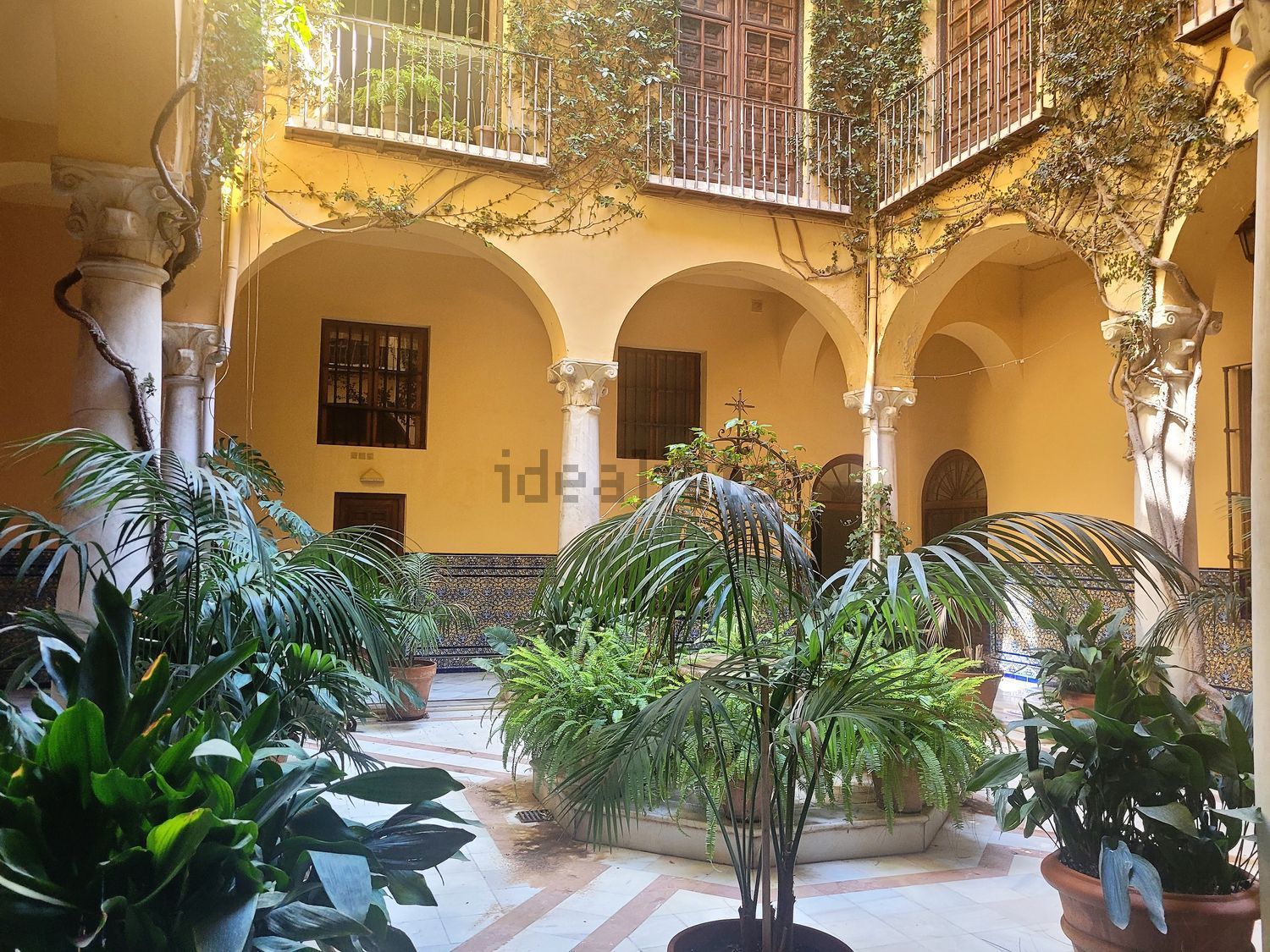 Piso en venta en el Palacio Zea-Salvatierra