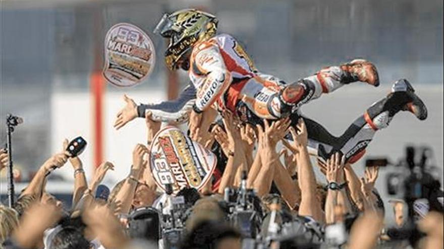 Tricampeón Márquez