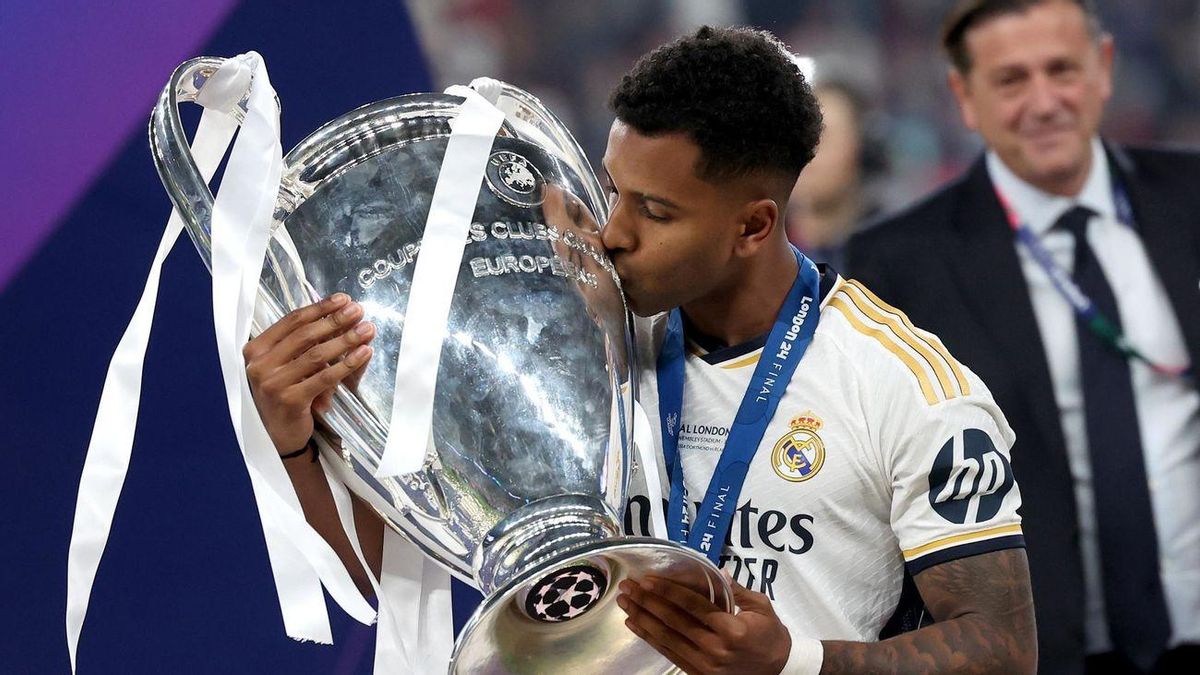 Rodrygo tras levantar la UEFA Champions League