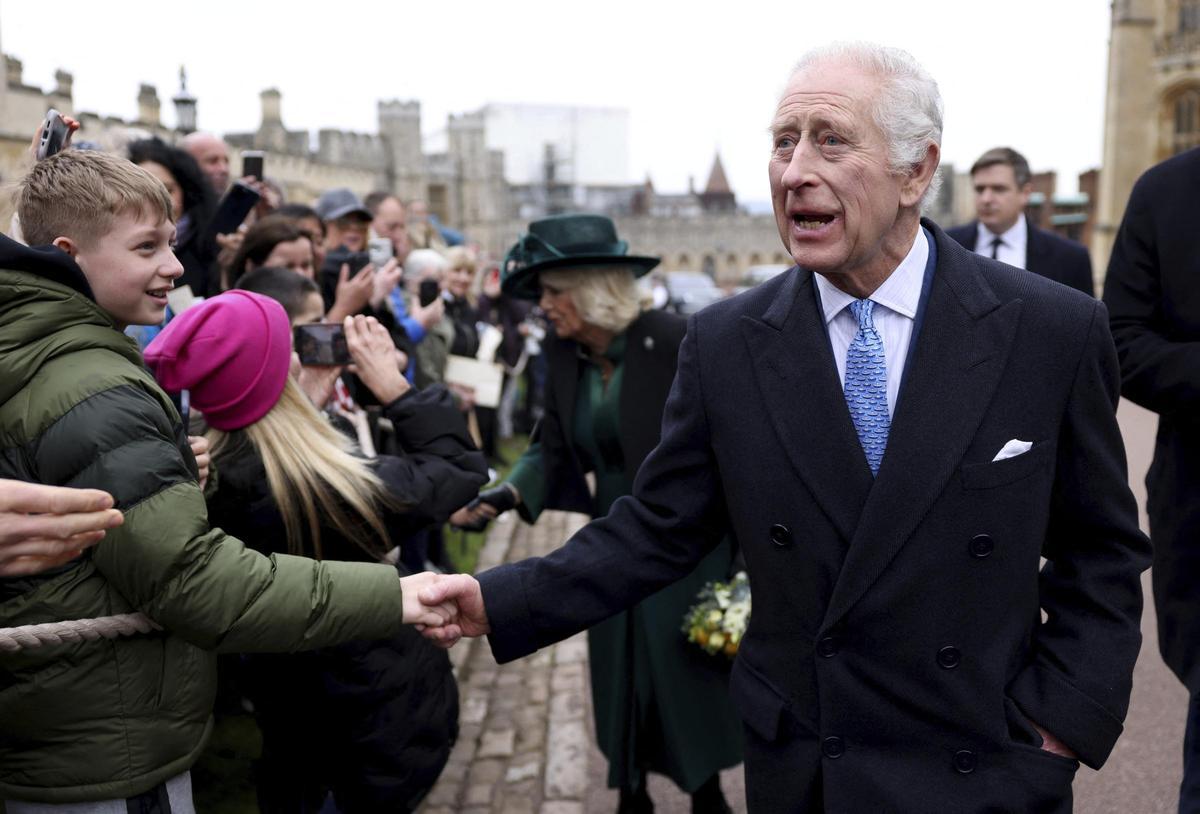 El rey Carlos III reaparece en la misa de Pascua en Windsor