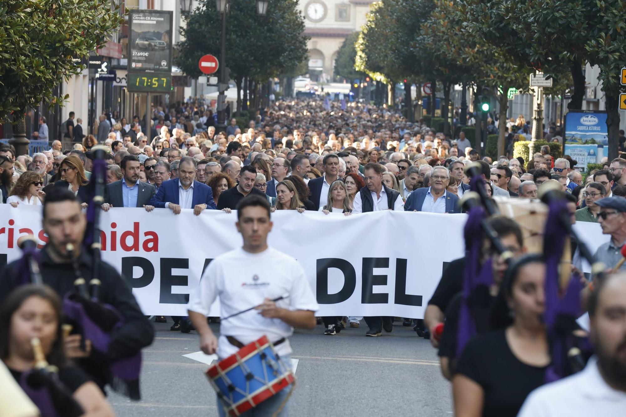 EN IMÁGENES: así fue la gran movilización contra el peaje del Huerna en Asturias