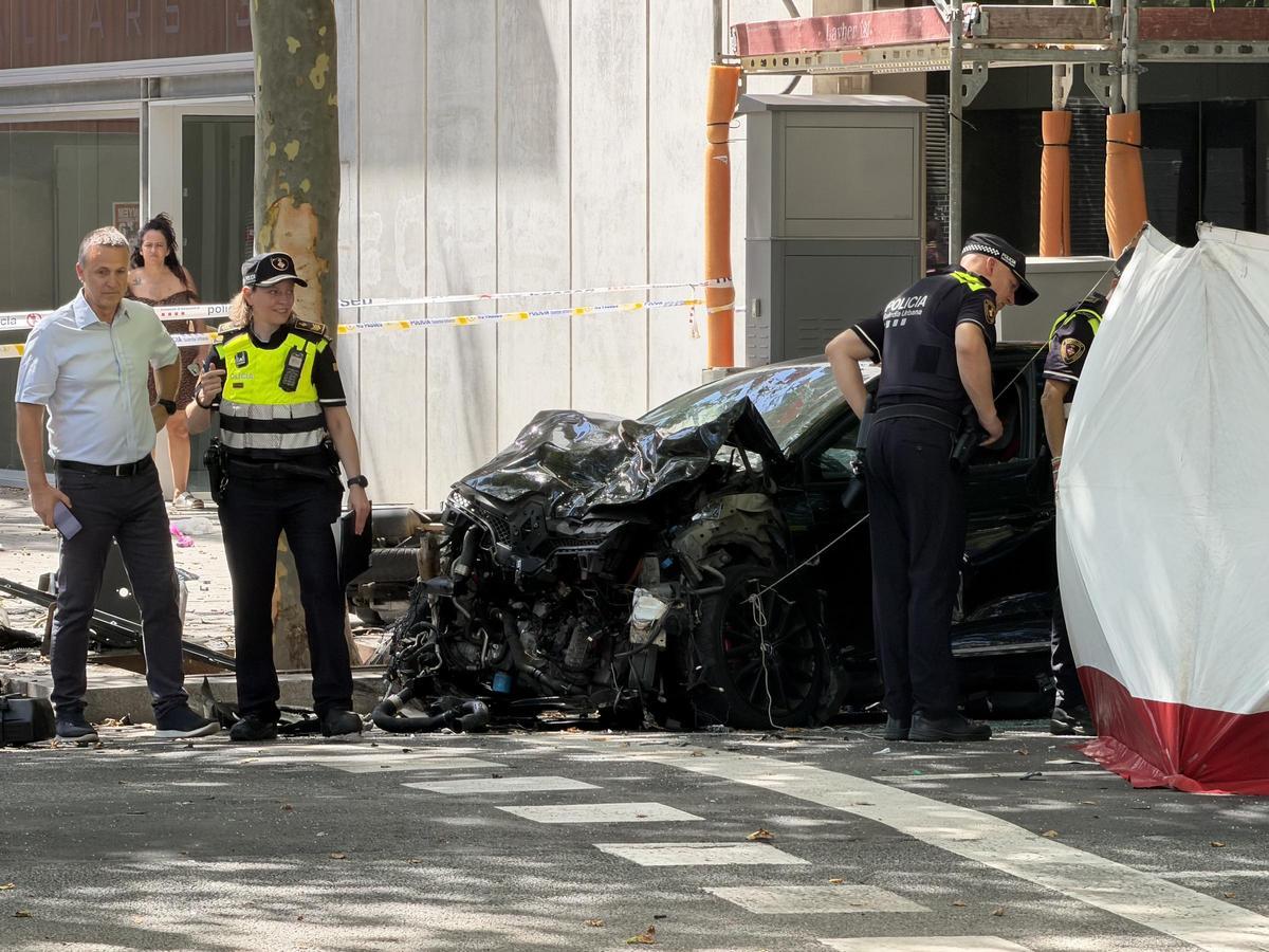 Dos muertos en un choque en Barcelona provocado por un conductor temerario Dos muertos en un choque en Barcelona provocado por un conductor temerario