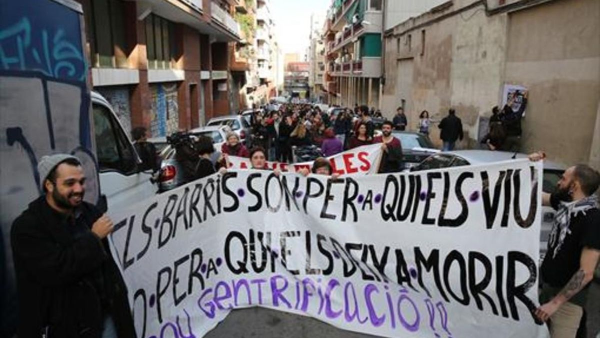 Pancarta contra la gentrificación de los barrios.