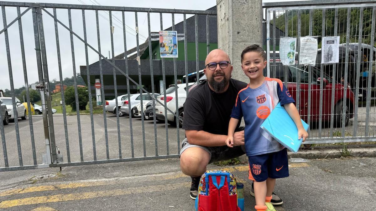 Vuelve la normalidad al colegio de Turón que suspendió las clases por la ola de calor: "Fue una medida histórica pero las situación era insostenible"