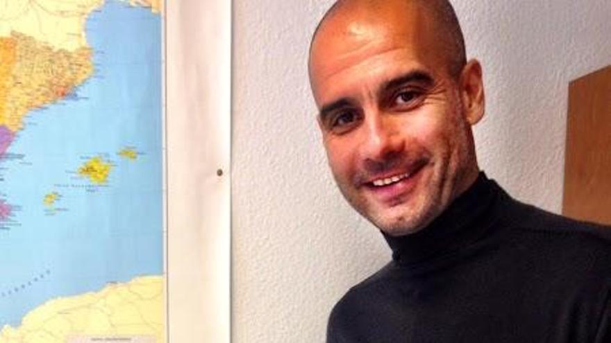 Guardiola, en el moment de votar.