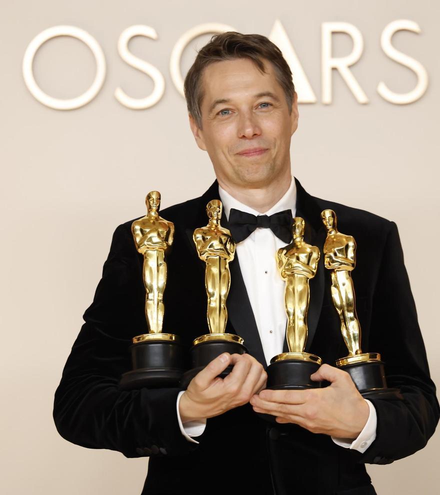 Sean Baker ingresa en el exclusivo club de las cuatro estatuillas en una sola noche