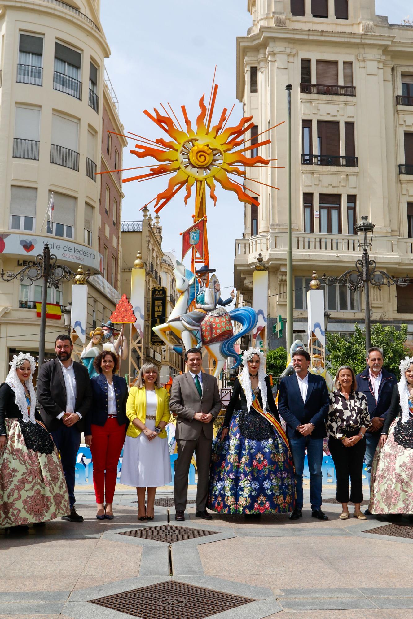 Alicante promociona su imagen en Córdoba con un arroz gigante