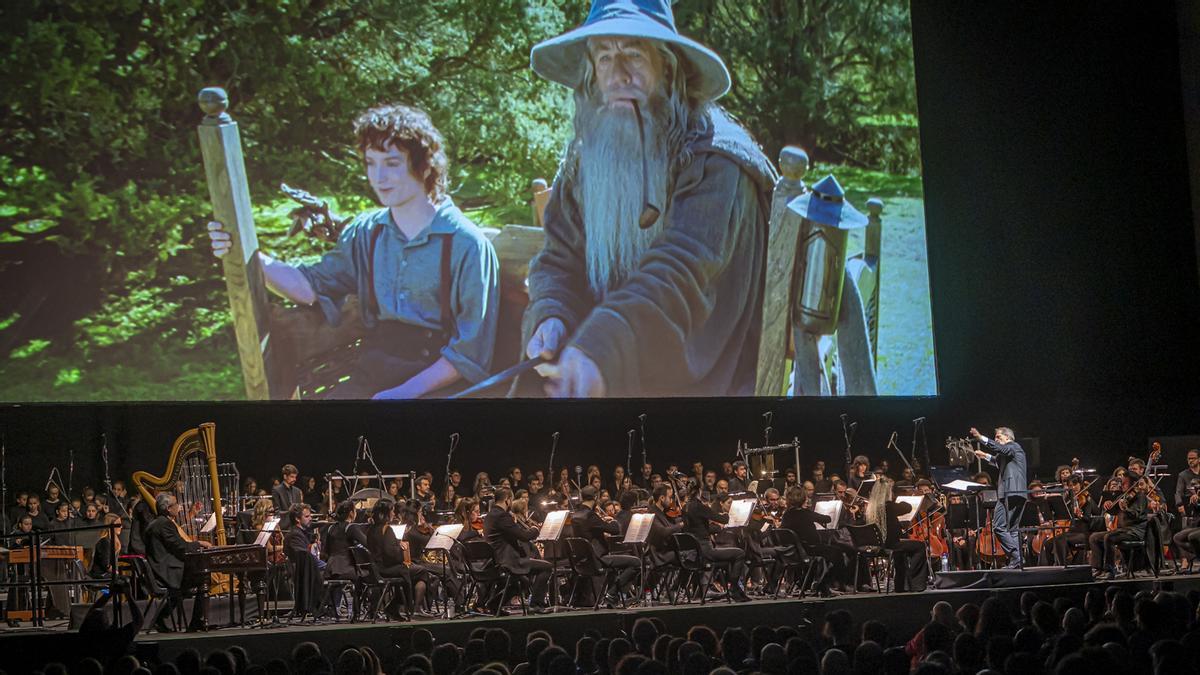 Concierto-proyección del Señor de los Anillos en el Palau Sant Jordi