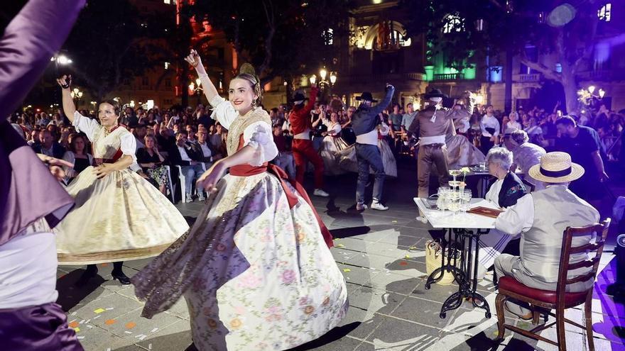 Compromís carga contra una Feria de Julio "sin identidad y cutre" y que "ni es Gran ni de València"