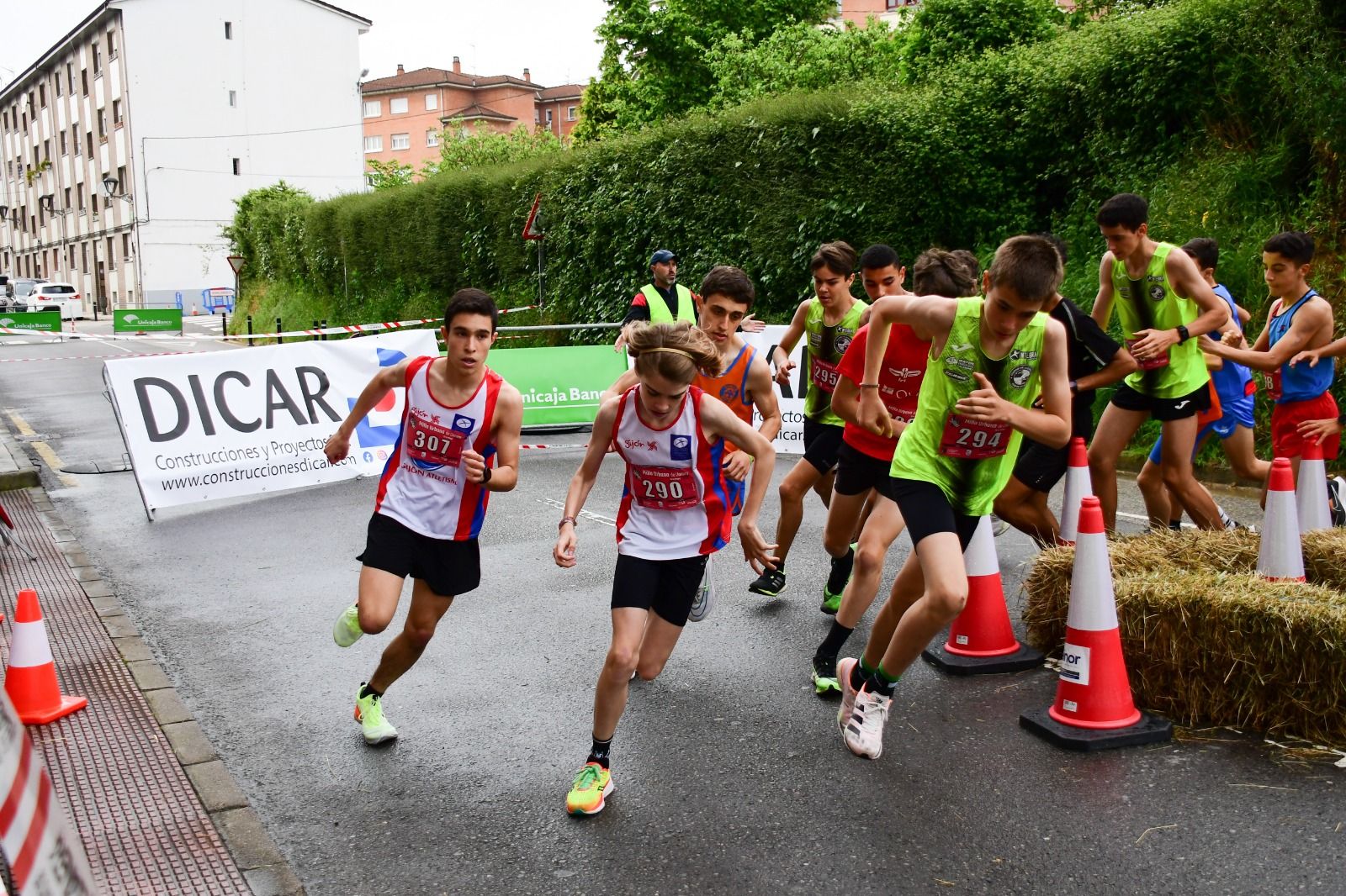 Moha Bakkali y Mariam Benkert se imponen en una competición que fue "una fiesta del atletismo"