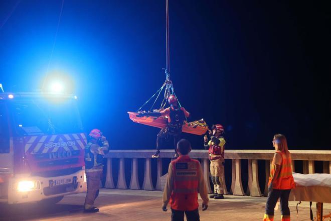 Eddahchouri, rescatado tras caer anoche a las rocas en el paseo marítimo de A Coruña