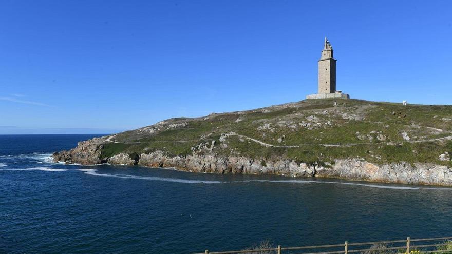El santuario de los percebes de A Coruña, junto a la Torre, esquilmado por los furtivos: "Compromete o Nadal"