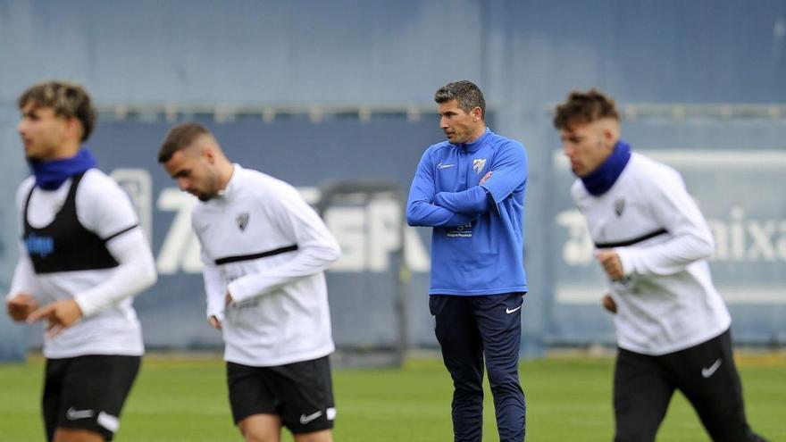 Ayer tuvo lugar una nueva sesión de entrenamiento en el Anexo de La Rosaleda alas órdenes de Funes, el técnico del filial.