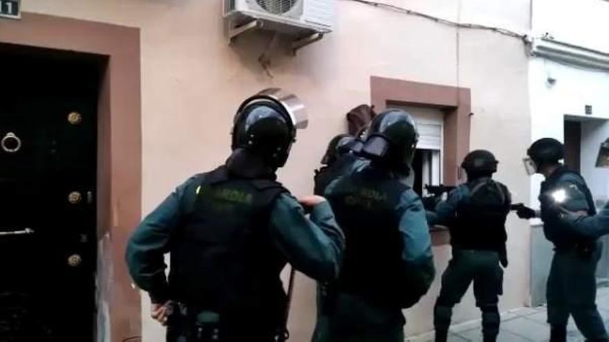 Detenidas 7 personas de un clan familiar en Zafra dedicadas al tráfico de drogas