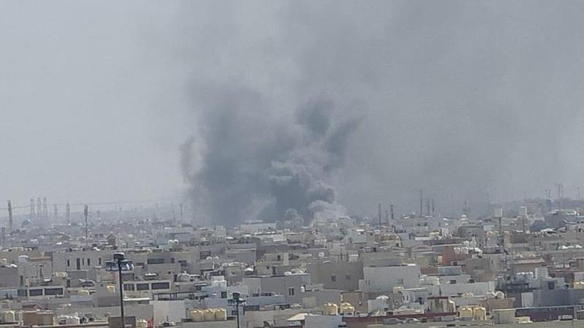 Un ilicitano afincado en Kuwait graba un bombardeo tras el estallido en Oriente Próximo