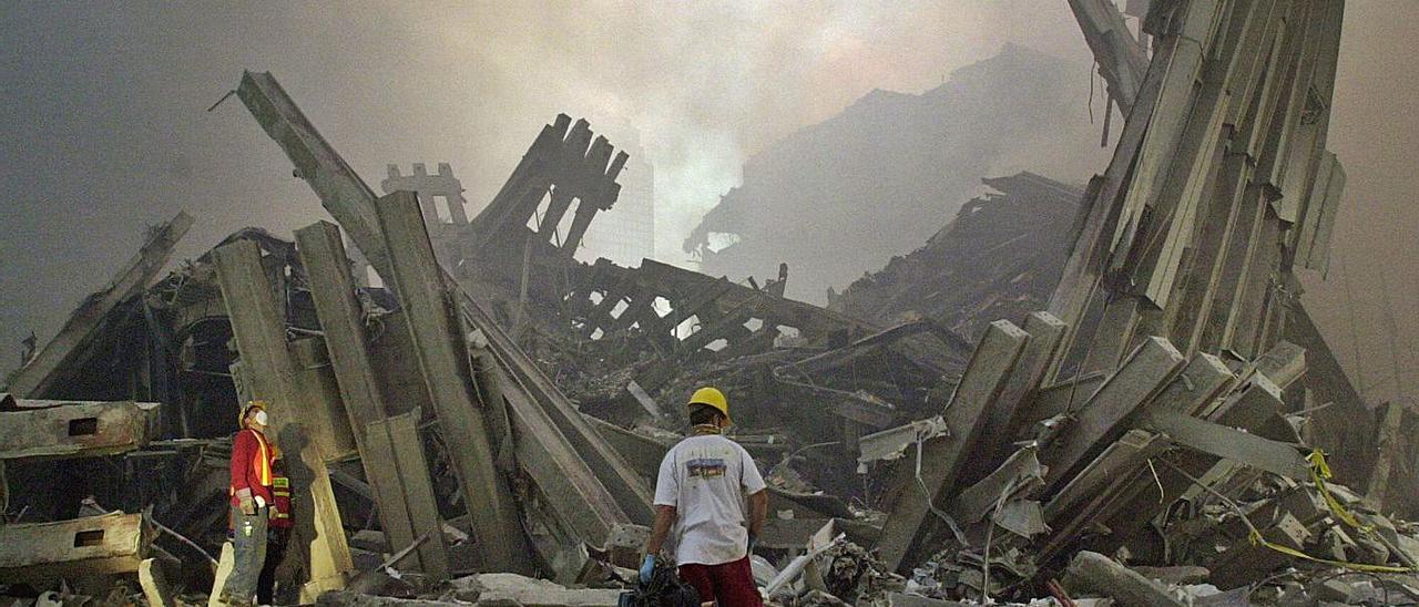 Paulos estuvo trabajando entre los escombros de las Torres Gemelas desde el día 13.