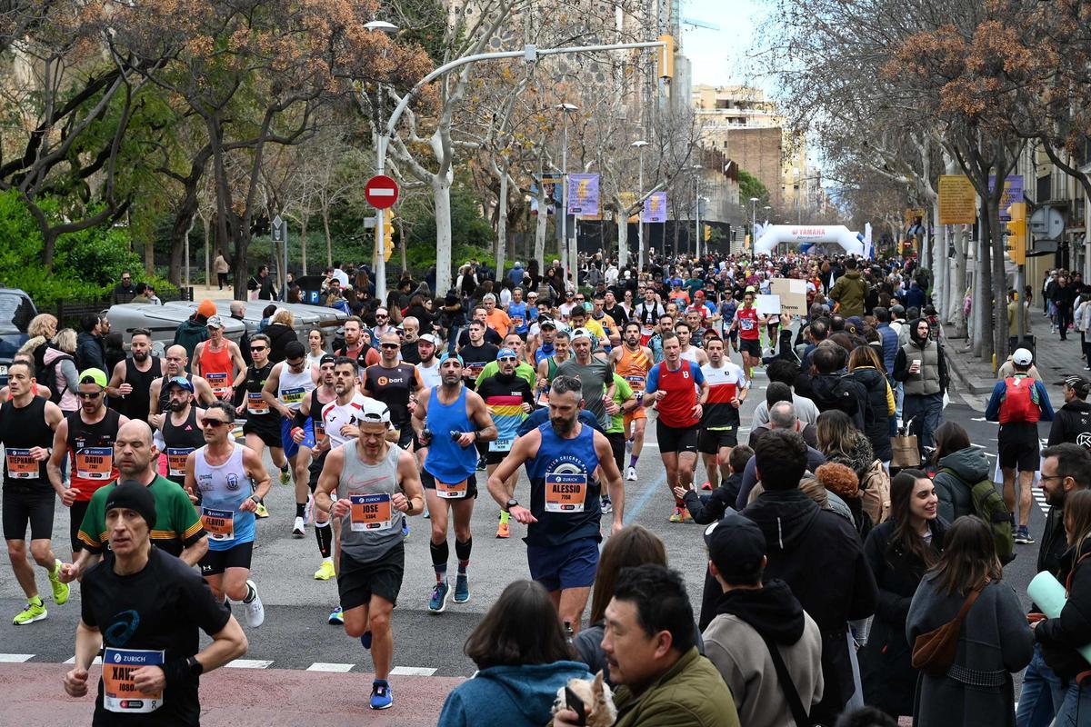 ¿Has participado en la Marató de Barcelona 2024? ¡Búscate en las fotos¡