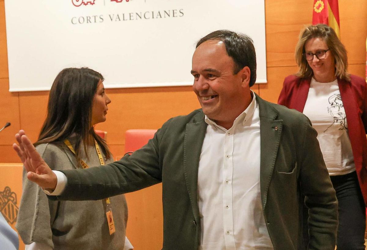 El PP vol marcar el ritme a Vox, que reclama un candidat proper a Mazón