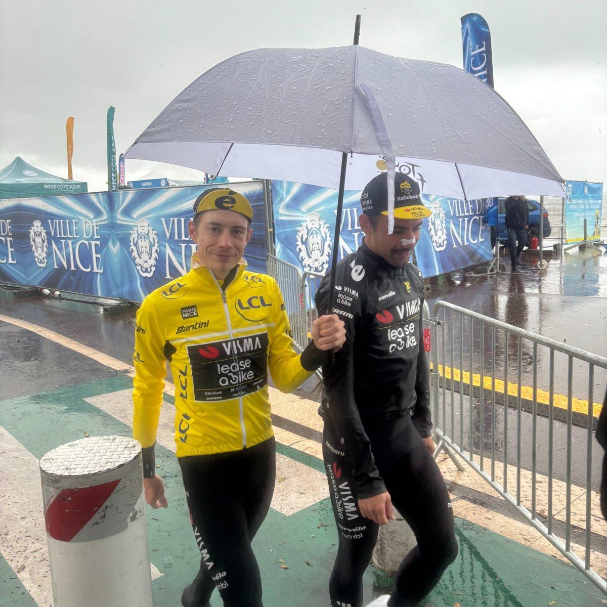 Jonas Vingegaard, de amarillo, se dirige a la salida de la penúltima etapa de la París-Niza.