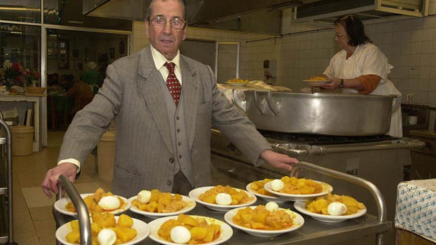 Fernando Suárez, en la Cocina Económica.