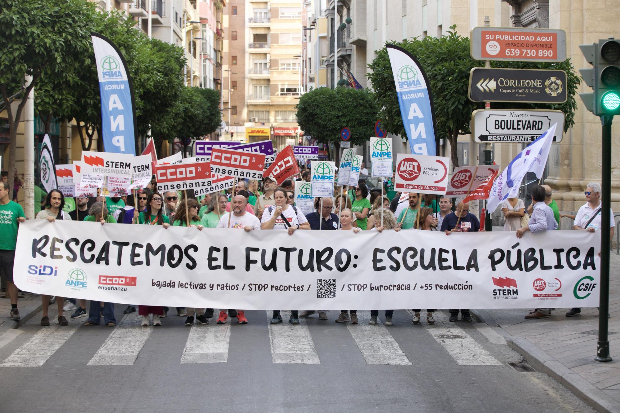 Manifestación en defensa de la educación pública en Murcia