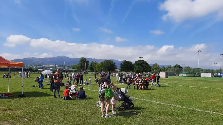 VÍDEO: Más de 1.200 jugadores de rugby de entre 6 y 18 años participan a lo largo de todo el día de hoy en el VI Torneo Solidario Intercantábrico en La Morgal (Llanera)