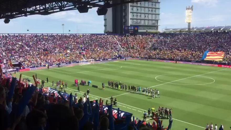 Así fue el espectacular recibimiento del Ciutat en el Derbi