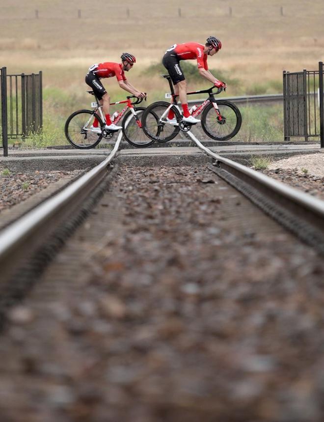 Maximilian Walscheid de Alemania, equipo Sunweb, en acción este viernes, durante la cuarta etapa de la carrera ciclista Down Under 2019.