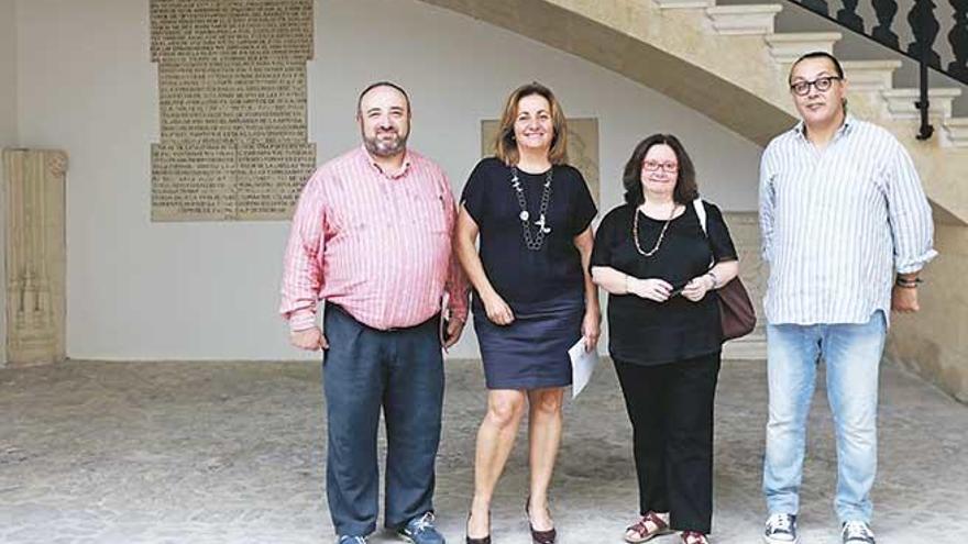 Sebastià Perelló, Fanny Tur, Pilar Arnau y Gracià Sánchez, ayer en el Museu de Mallorca.