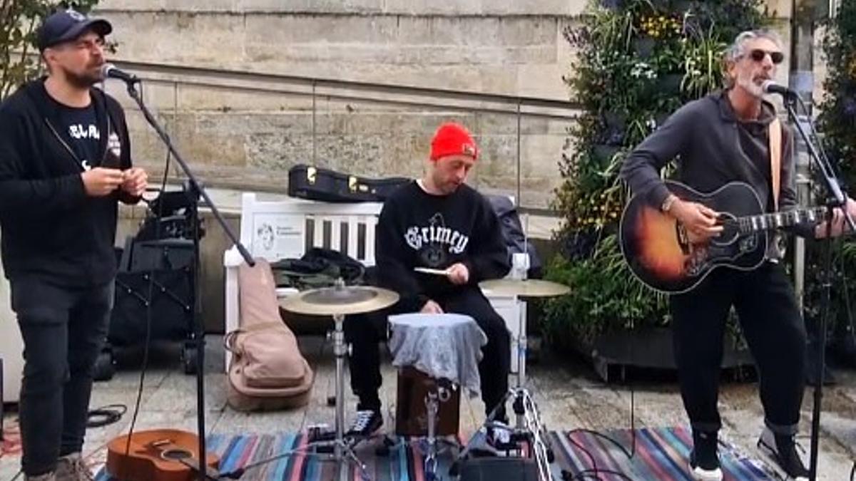 Nuevo concierto de Pepe Solla en la calle Príncipe de Vigo
