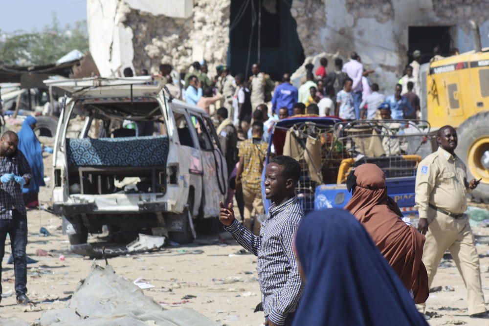 Explosión de un coche bomba en la capital de Somalia