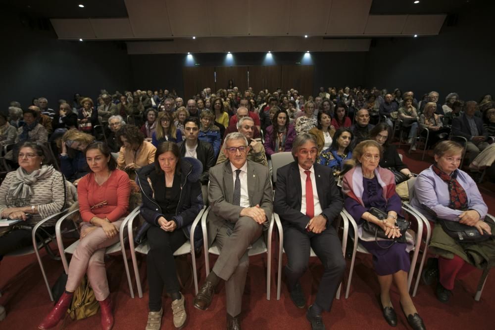 López Otín en el Club Prensa Asturiana