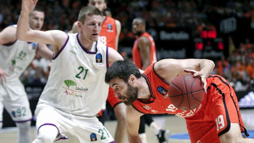 El Unicaja, campeón de la EuroCup tras vencer al Valencia