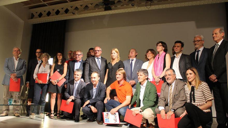 Els guardonats a l&#039;escola d&#039;estiu Jordi Comas.