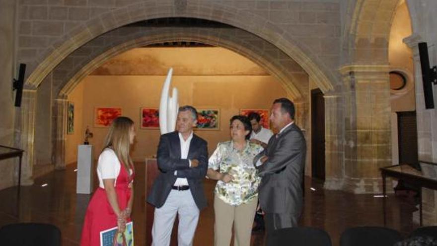 El consejero de Cultura, Paulino Plata, visitó la antigua iglesia de Santo Domingo, recién restaurada.