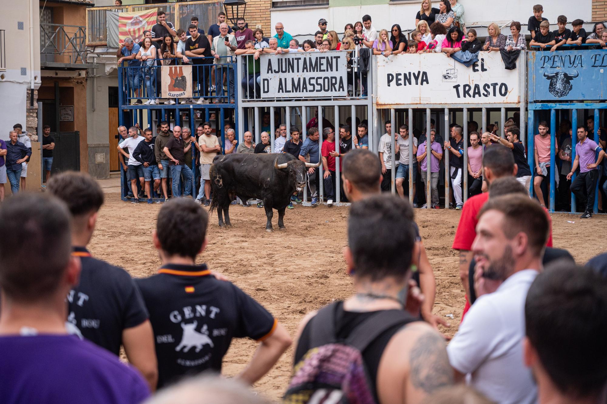 La tarde taurina del martes de las fiestas de Almassora, en imágenes