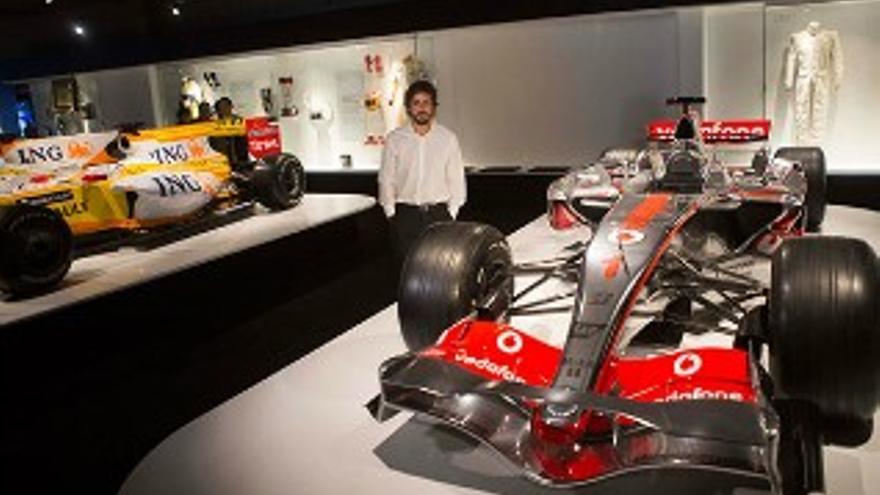 Fernando Alonso inaugura su museo-circuito en Asturias