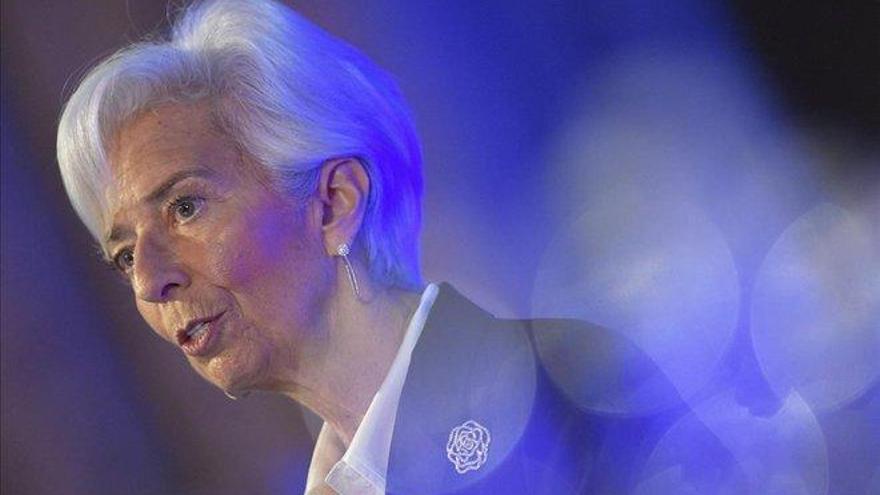 Lagarde avisa a la UE de que el PIB podría caer hasta un 15% este año