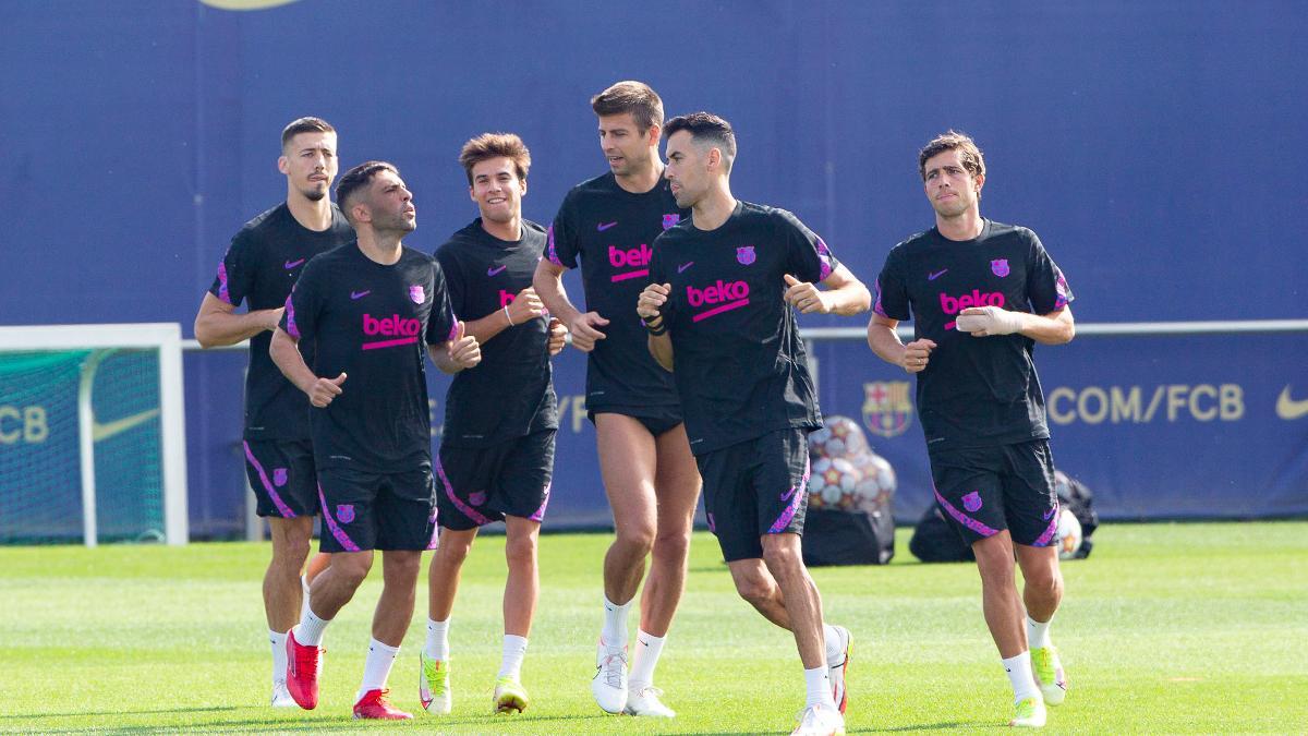 Futbolistas del Barça durante un entreno