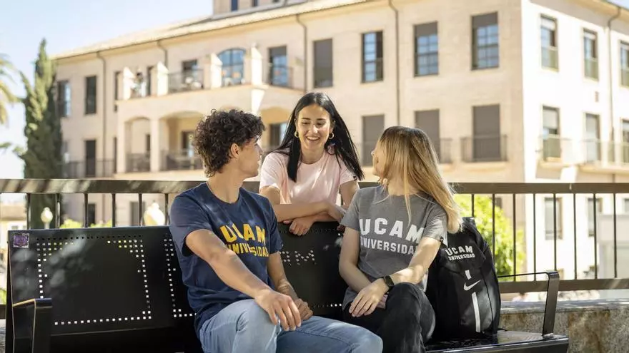 La UCAM ofrece formación de excelencia con alta empleabilidad